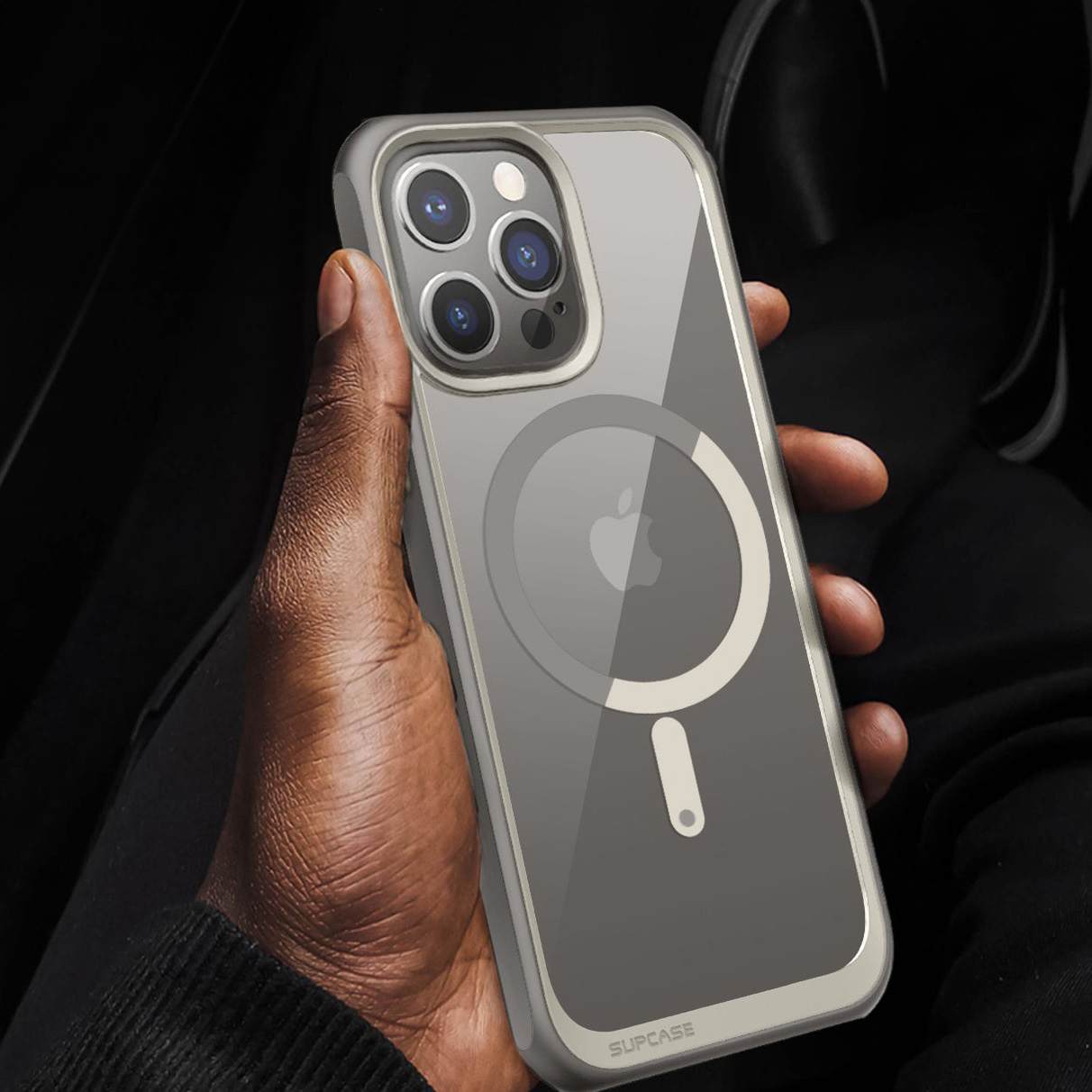 Etui Supcase UB Mag z MagSafe do iPhone 15 Pro, przezroczysto-szare